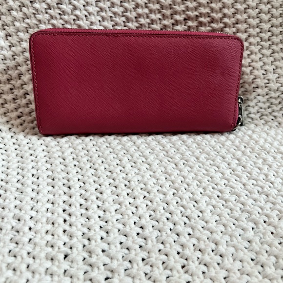 Pink Michael Kors Wallet/Wristlet - Picture 2 of 5